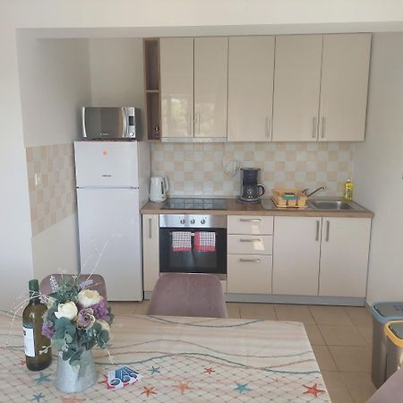 Apartmani Zec Šilo Kültér fotó
