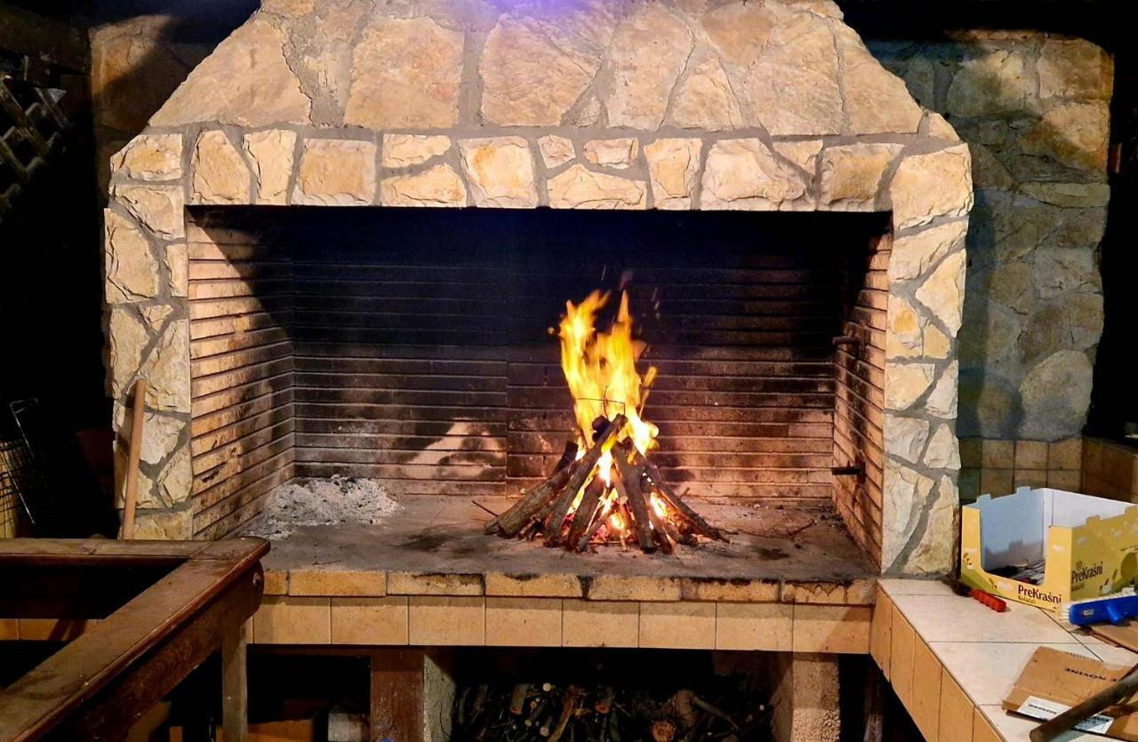 Apartmani Zec Šilo Kültér fotó
