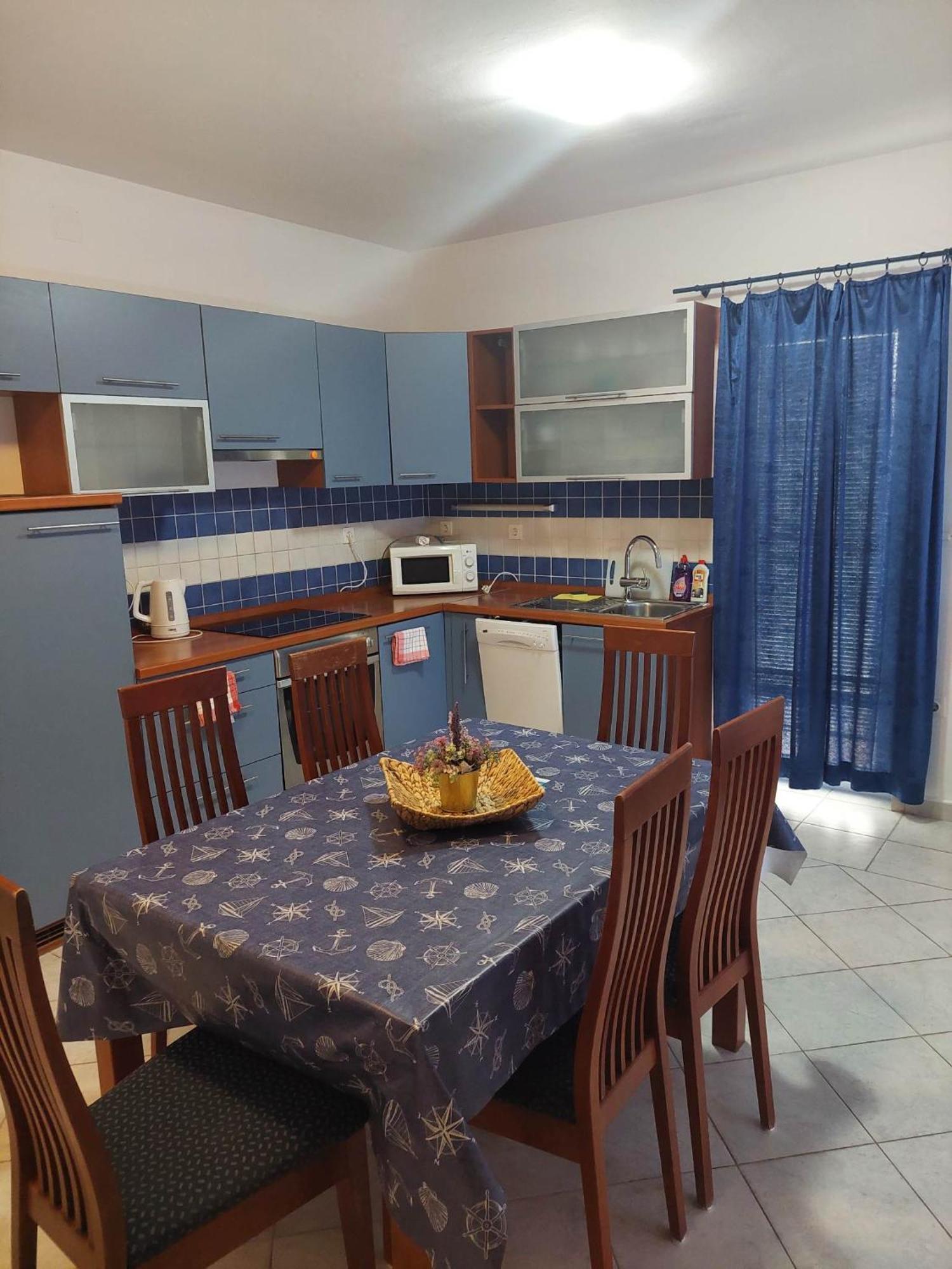 Apartmani Zec Šilo Kültér fotó